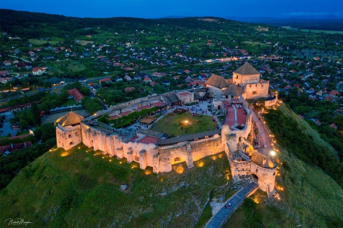 Castlebook · Sümeg Castle